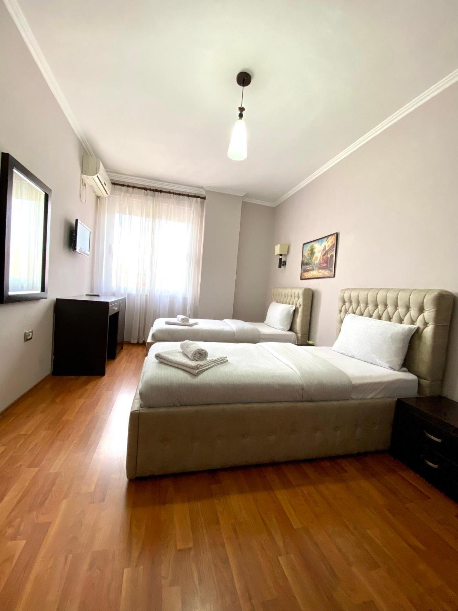 Prince Hotel Tiranë Eksteriør bilde